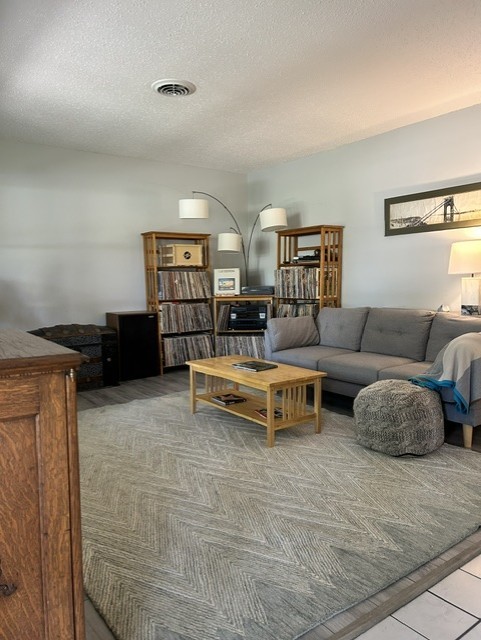 301 Westhampton Sherman, IL 62684 - Photo 5 of 24 Gallery Image 5