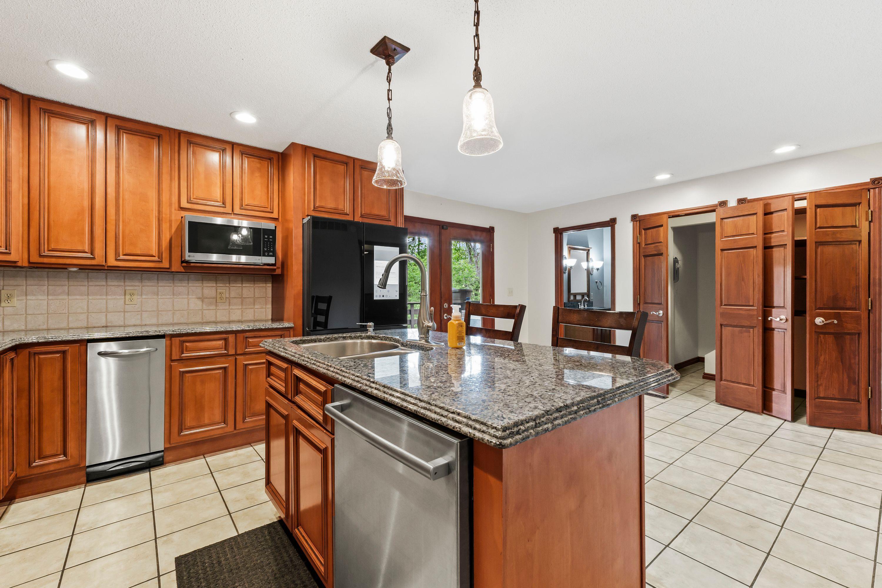 4099 Boy Scout Road Ashland, KY 41102 - Photo 7 of 47