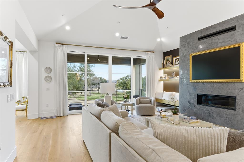 320 O Connor Ridge Boulevard, Unit 22 Irving, TX 75038 - Photo 7 of 29