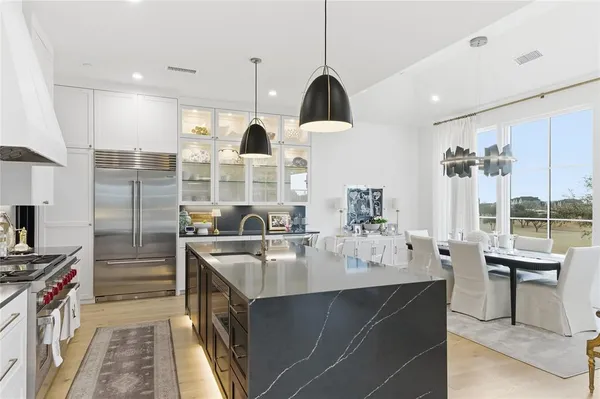 $1,795,000 | 320 O Connor Ridge Boulevard, Unit 22, Irving, TX 75038