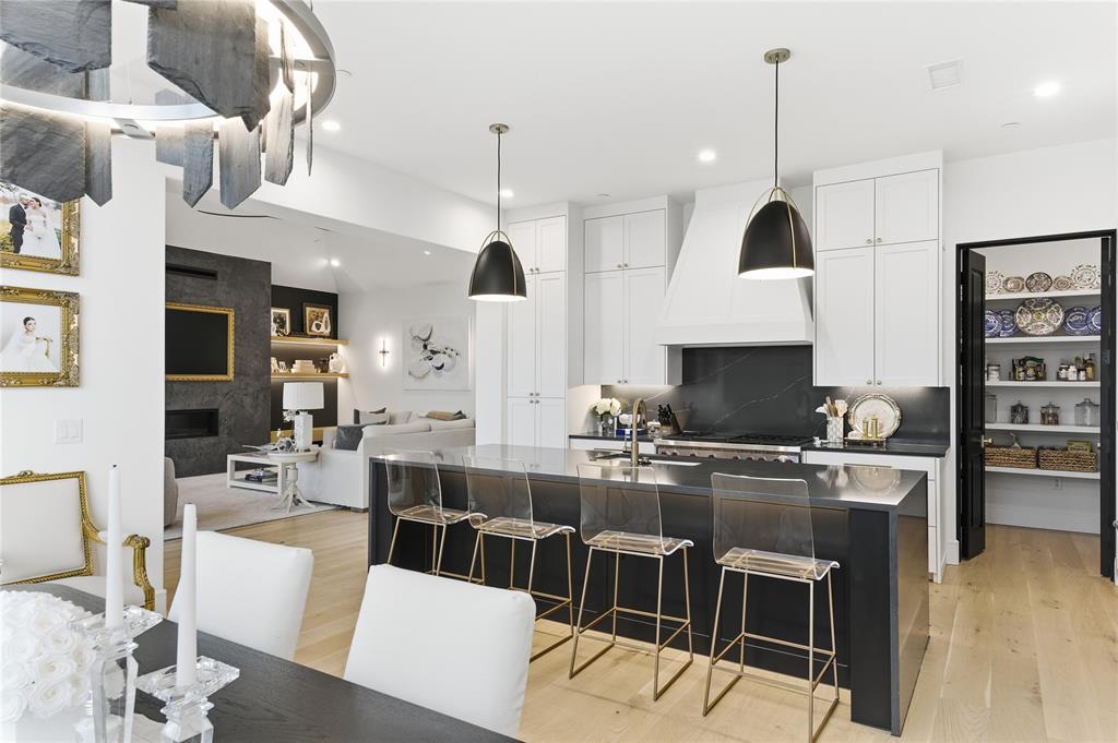 320 O Connor Ridge Boulevard, Unit 22 Irving, TX 75038 - Photo 10 of 29