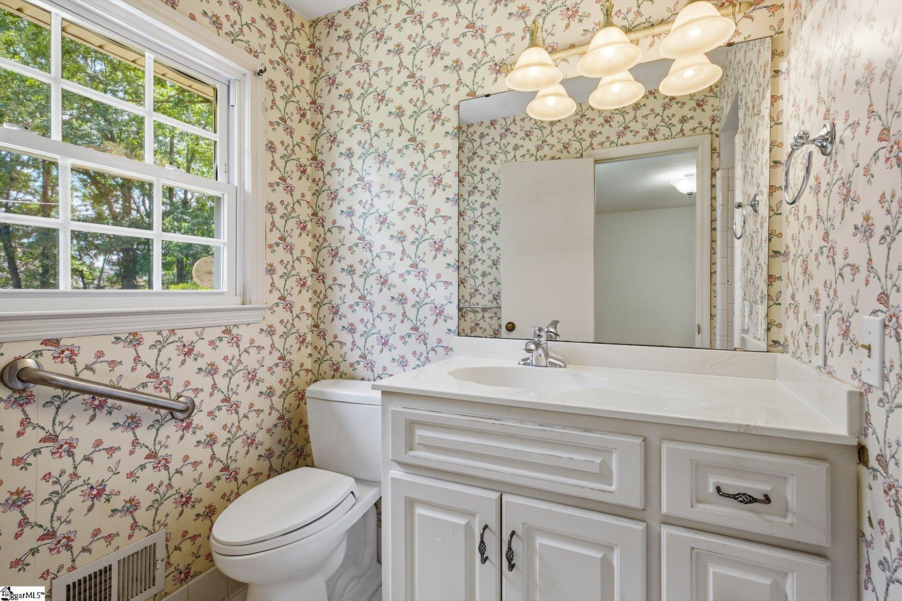 106 Del Norte Road Greenville, SC 29615 - Photo 23 of 42