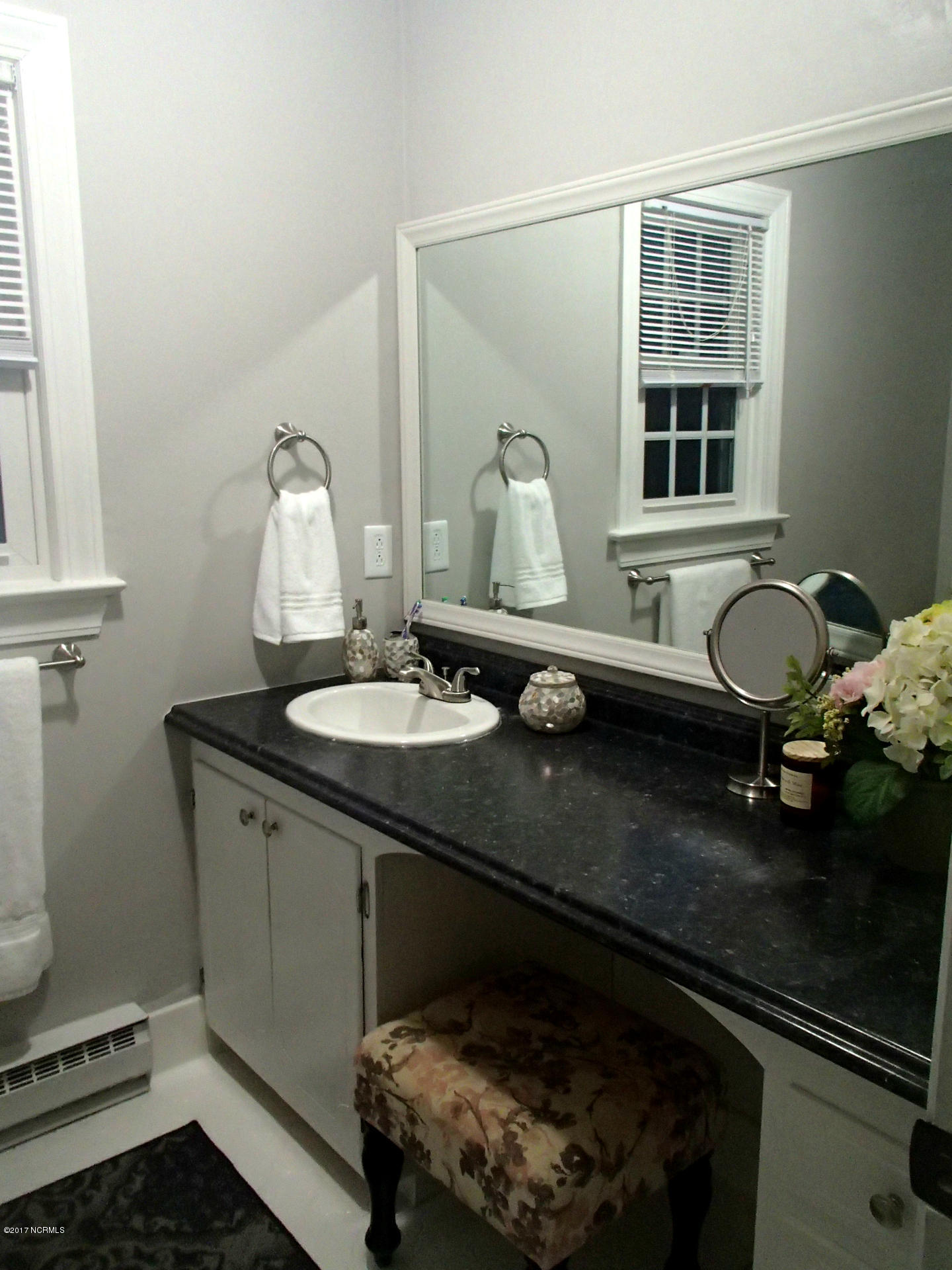 6114 County Home Road Winterville, NC 28590 - Photo 23 of 33 master bath