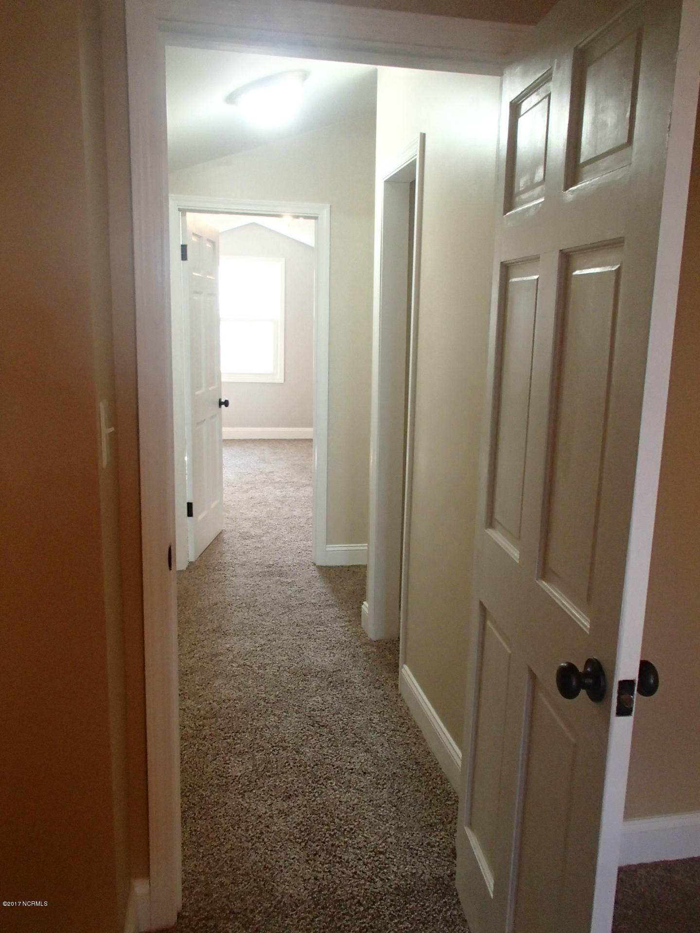 6114 County Home Road Winterville, NC 28590 - Photo 28 of 33 hall up