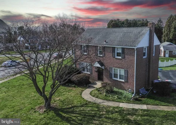 $379,999 | 616 Wayne Avenue, Springfield, PA 19064