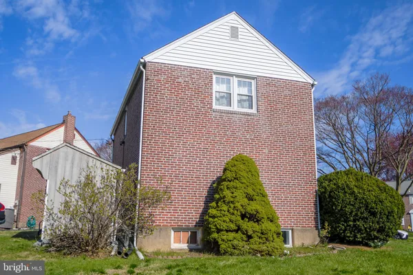 $379,999 | 616 Wayne Avenue, Springfield, PA 19064