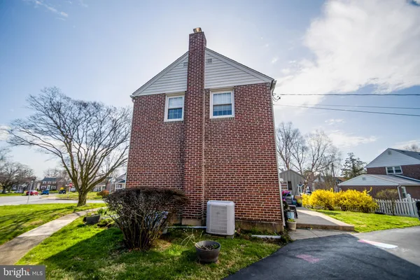 $379,999 | 616 Wayne Avenue, Springfield, PA 19064
