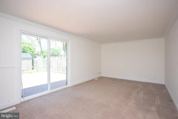 $2,800 | 19360 Running Cedar Court, Germantown, MD 20876