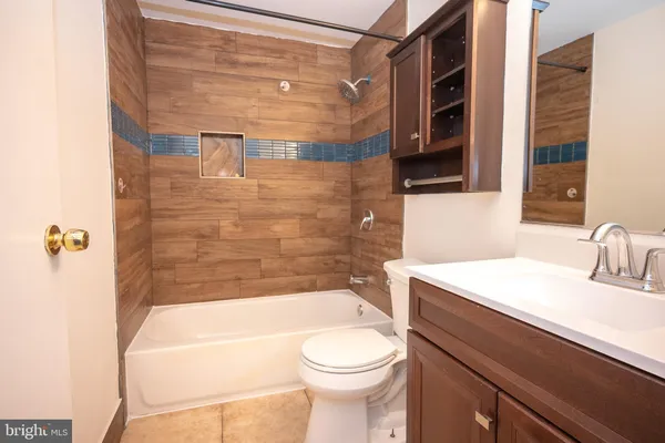 $2,800 | 19360 Running Cedar Court, Germantown, MD 20876