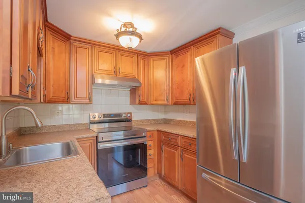 $2,800 | 19360 Running Cedar Court, Germantown, MD 20876