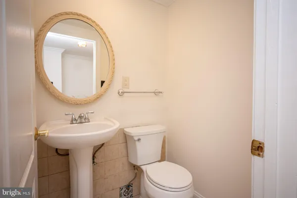 $2,800 | 19360 Running Cedar Court, Germantown, MD 20876