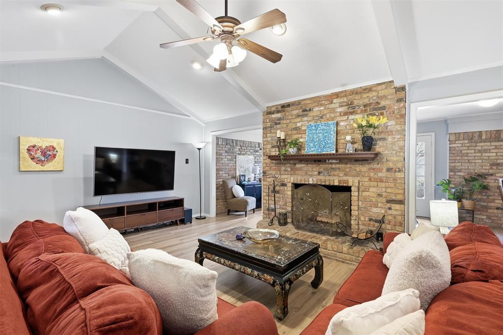 3904 Stonehenge Road Fort Worth, TX 76109 - Photo 11 of 40