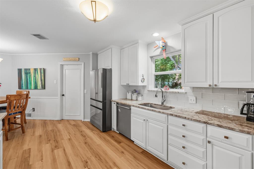 3904 Stonehenge Road Fort Worth, TX 76109 - Photo 14 of 40