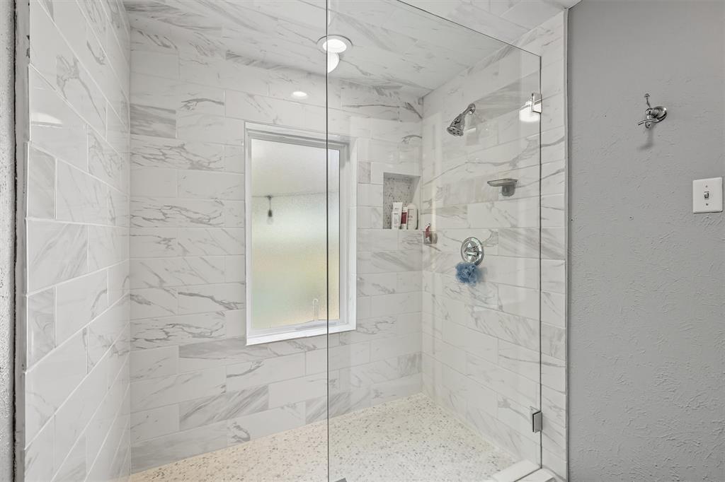 3904 Stonehenge Road Fort Worth, TX 76109 - Photo 23 of 40