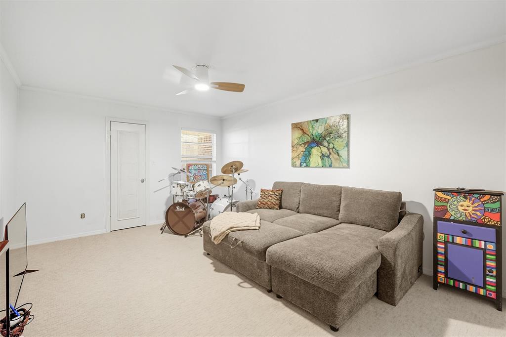 3904 Stonehenge Road Fort Worth, TX 76109 - Photo 30 of 40