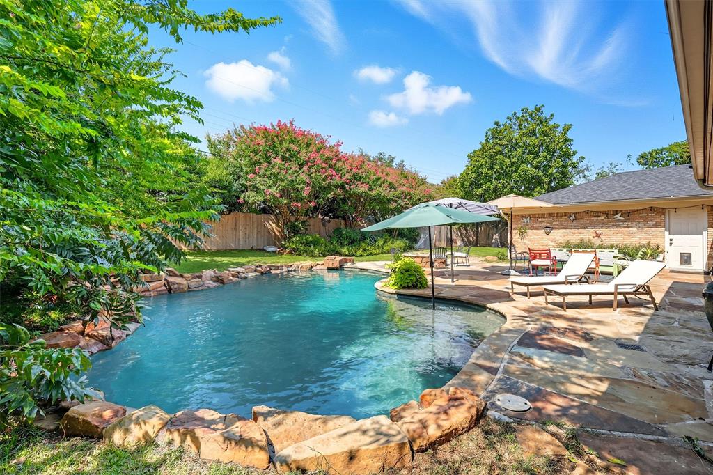 3904 Stonehenge Road Fort Worth, TX 76109 - Photo 33 of 40