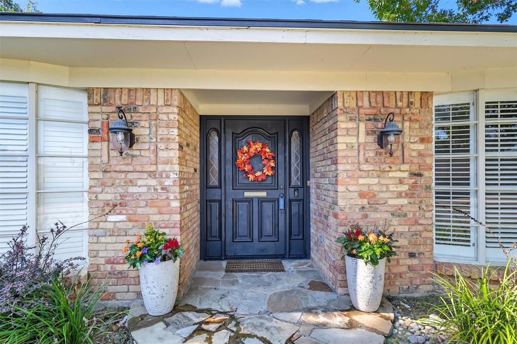 3904 Stonehenge Road Fort Worth, TX 76109 - Photo 4 of 40