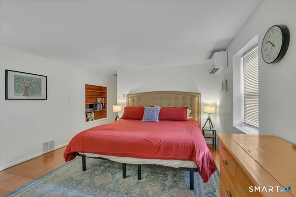 $325,000 | 5 Seminole Trail, East Hampton, CT 06424