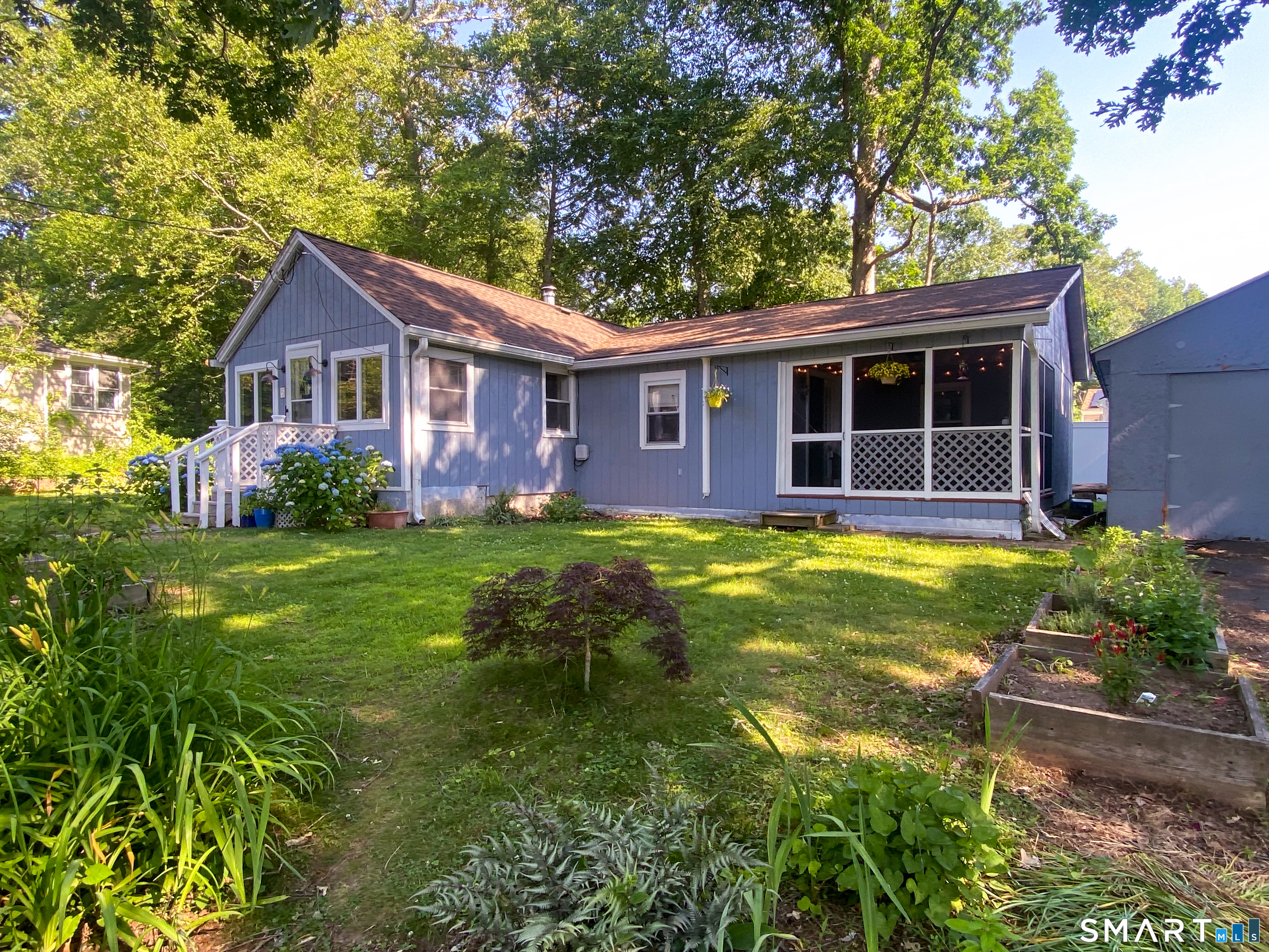 5 Seminole Trail East Hampton, CT 06424 - Photo 2 of 21