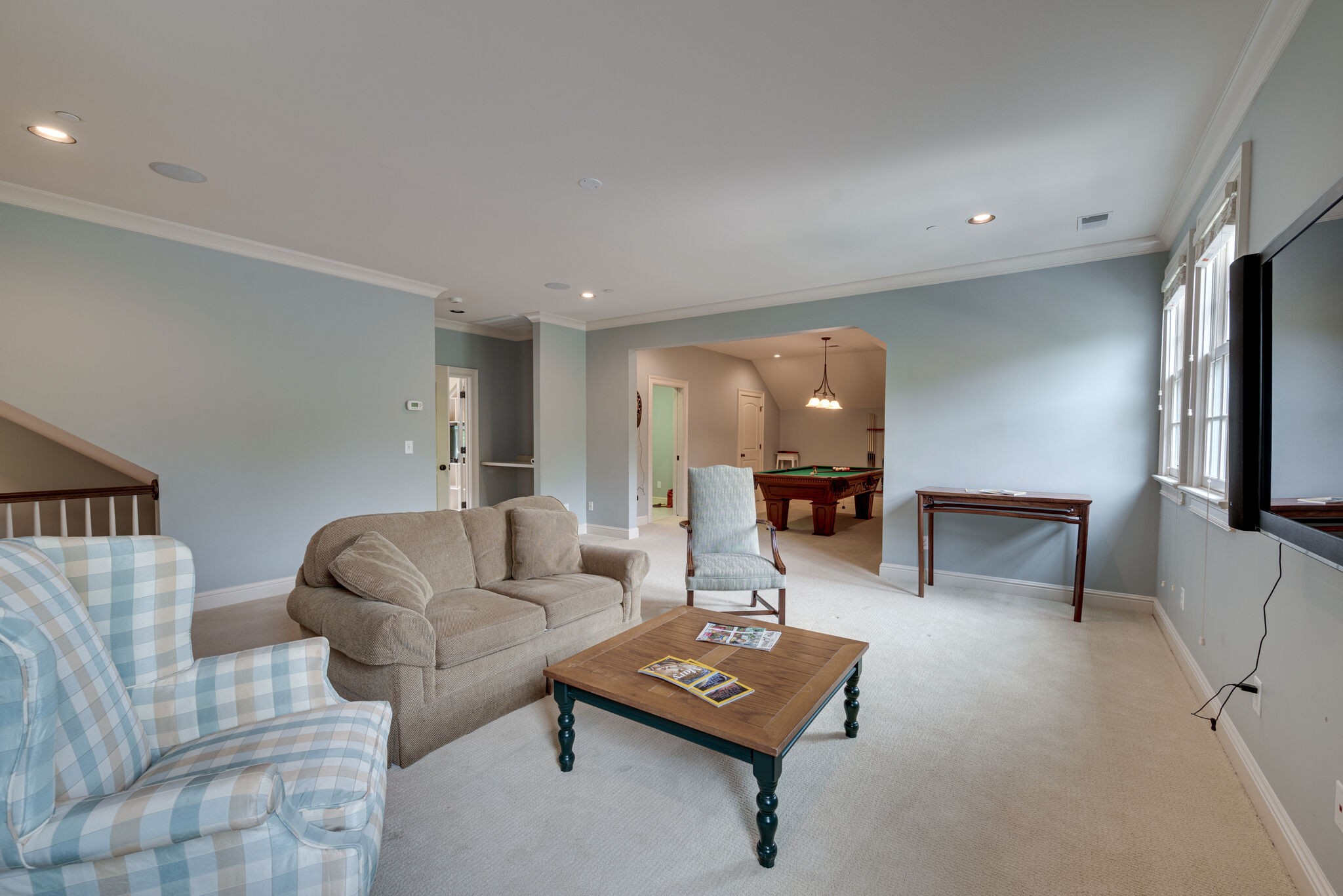 3816 Trimble Road Nashville, TN 37215 - Photo 14 of 26 a living room with furniture and a table