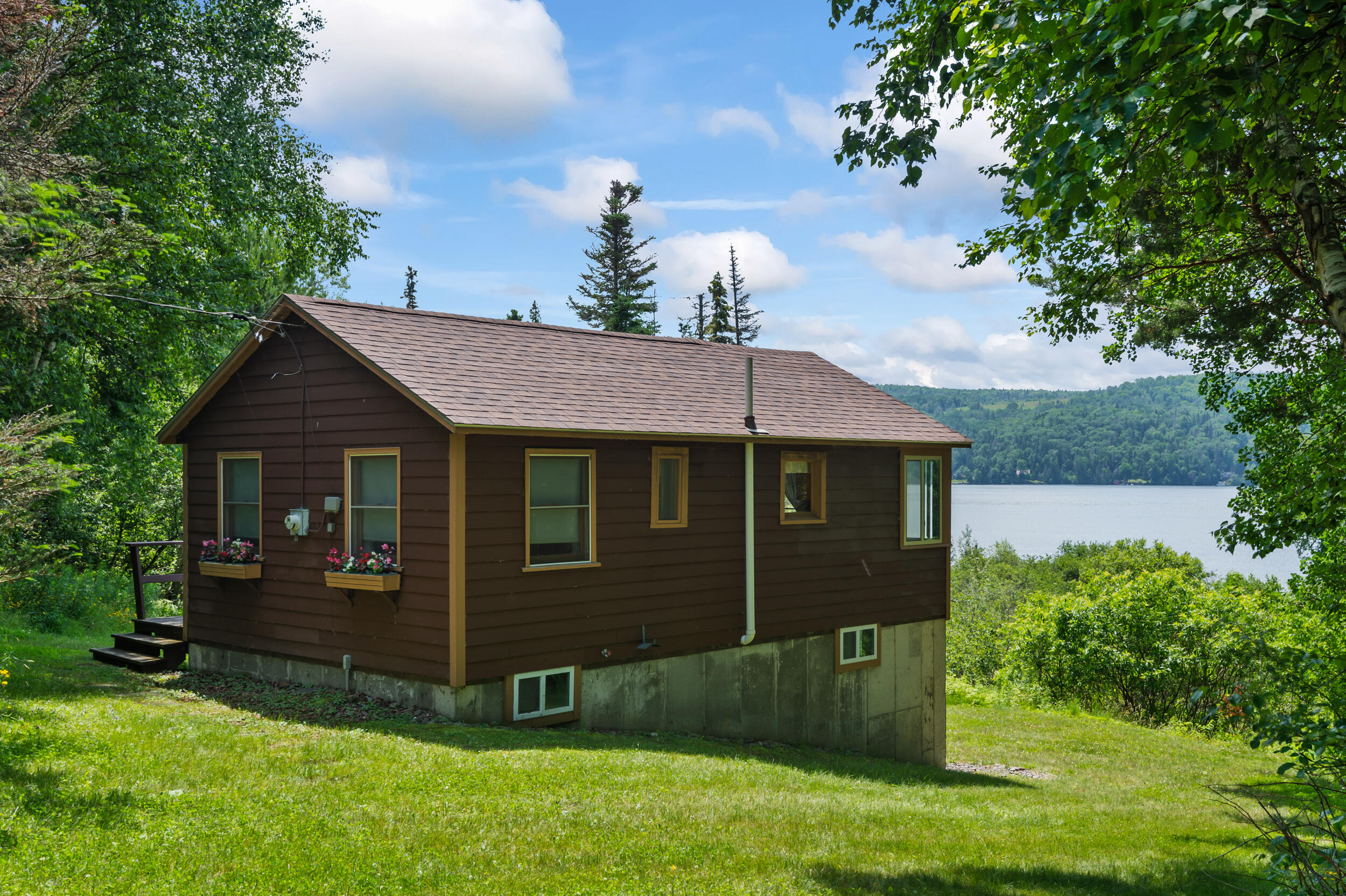 2016 Main Street Rangeley, ME 04970 - Photo 2 of 22 _JRV0099