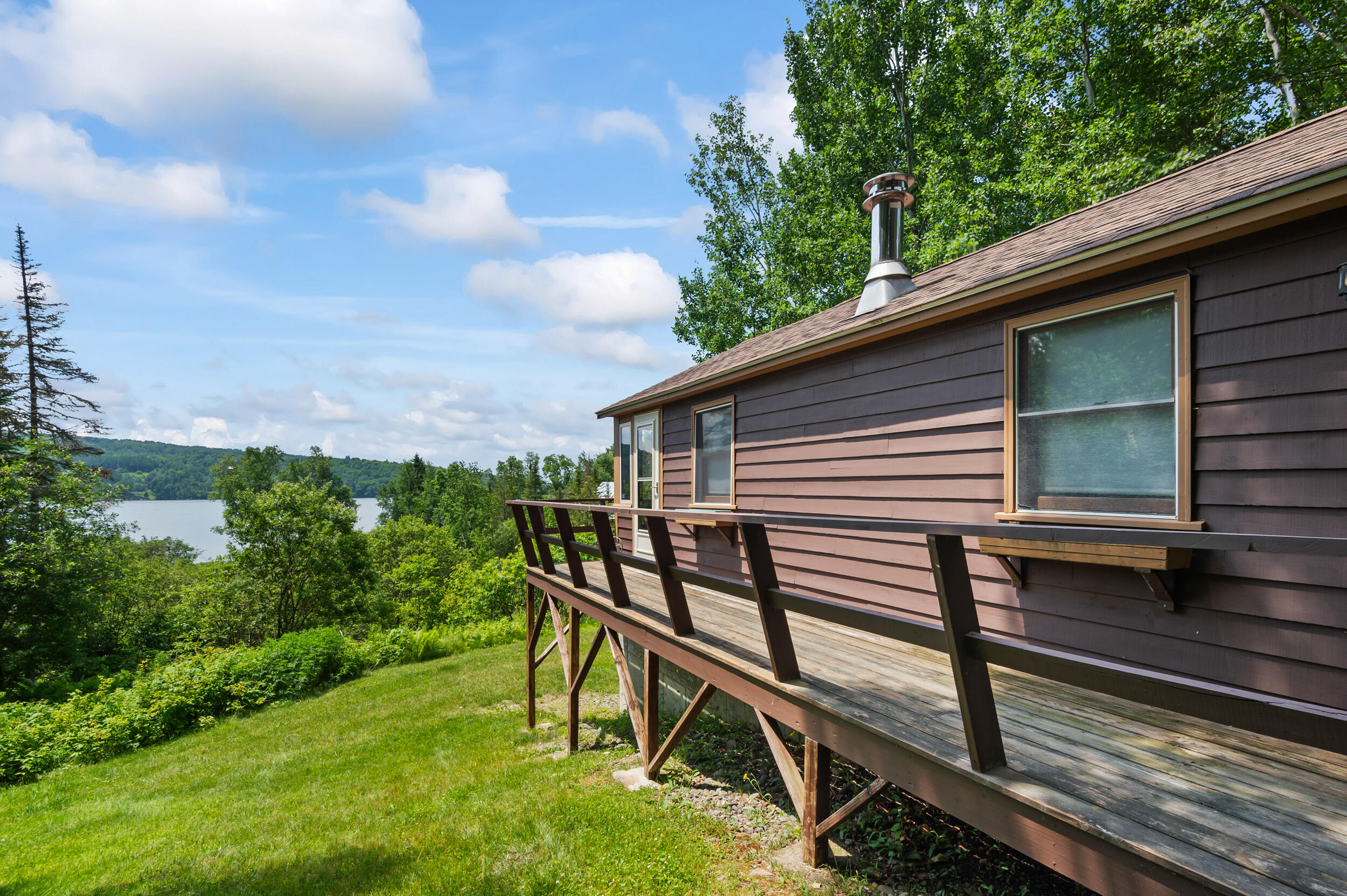 2016 Main Street Rangeley, ME 04970 - Photo 3 of 22 _JRV0108