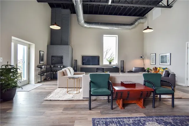 $1,200,000 | 1609 Jefferson Street, Kansas City, MO 64108