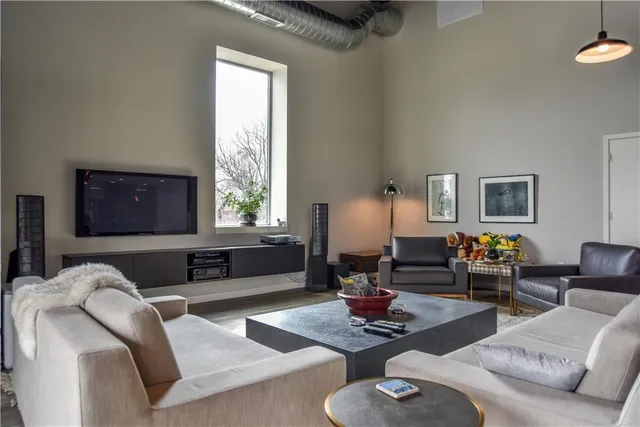 $1,200,000 | 1609 Jefferson Street, Kansas City, MO 64108