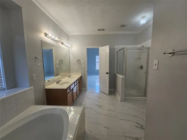 $2,200 | 3114 Black Hawk Trail Court, Spring, TX 77373