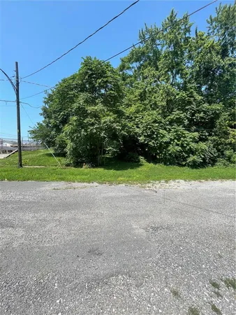 $25,000 | 125 North Wood Street, Staunton, IL 62088