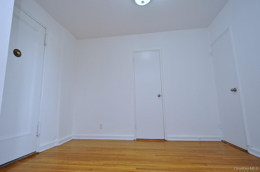 142 Garth Road, Unit 4A Scarsdale, NY 10583 - Photo 25 of 44 a view of room