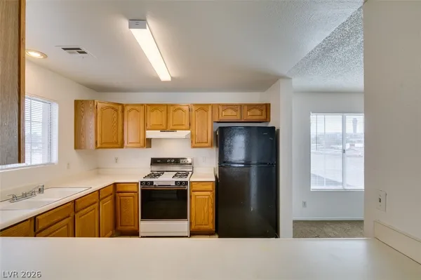 $1,264 | 1375 East Hacienda Avenue, Unit 211, Las Vegas, NV 89119