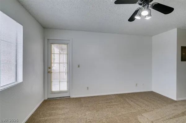 $1,264 | 1375 East Hacienda Avenue, Unit 211, Las Vegas, NV 89119