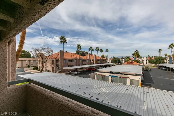 $1,264 | 1375 East Hacienda Avenue, Unit 211, Las Vegas, NV 89119