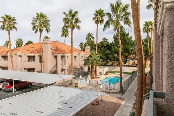 $1,264 | 1375 East Hacienda Avenue, Unit 211, Las Vegas, NV 89119