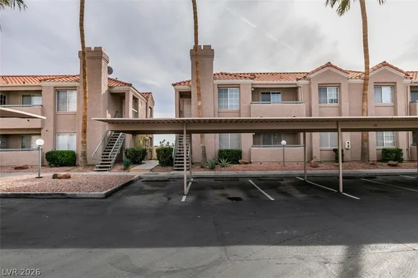 $1,264 | 1375 East Hacienda Avenue, Unit 211, Las Vegas, NV 89119