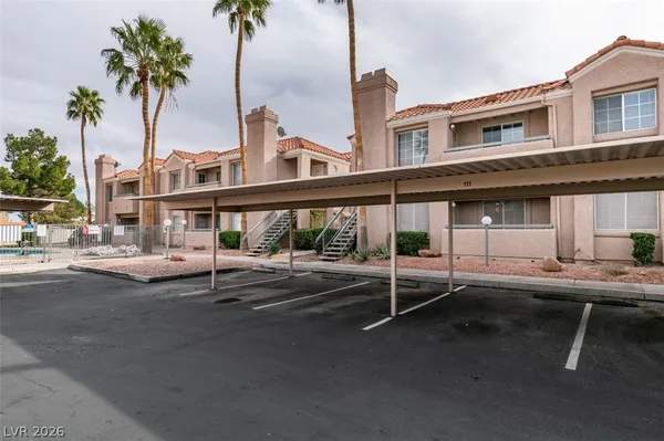 $1,264 | 1375 East Hacienda Avenue, Unit 211, Las Vegas, NV 89119