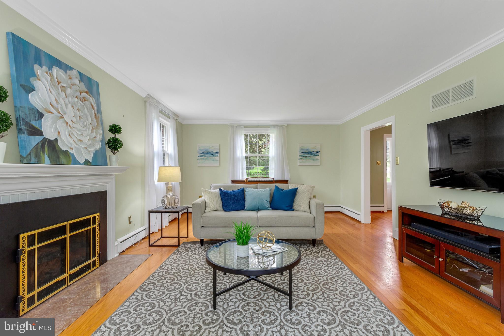 1050 Wawaset Road Kennett Square, PA 19348 - Photo 12 of 132 Living Room