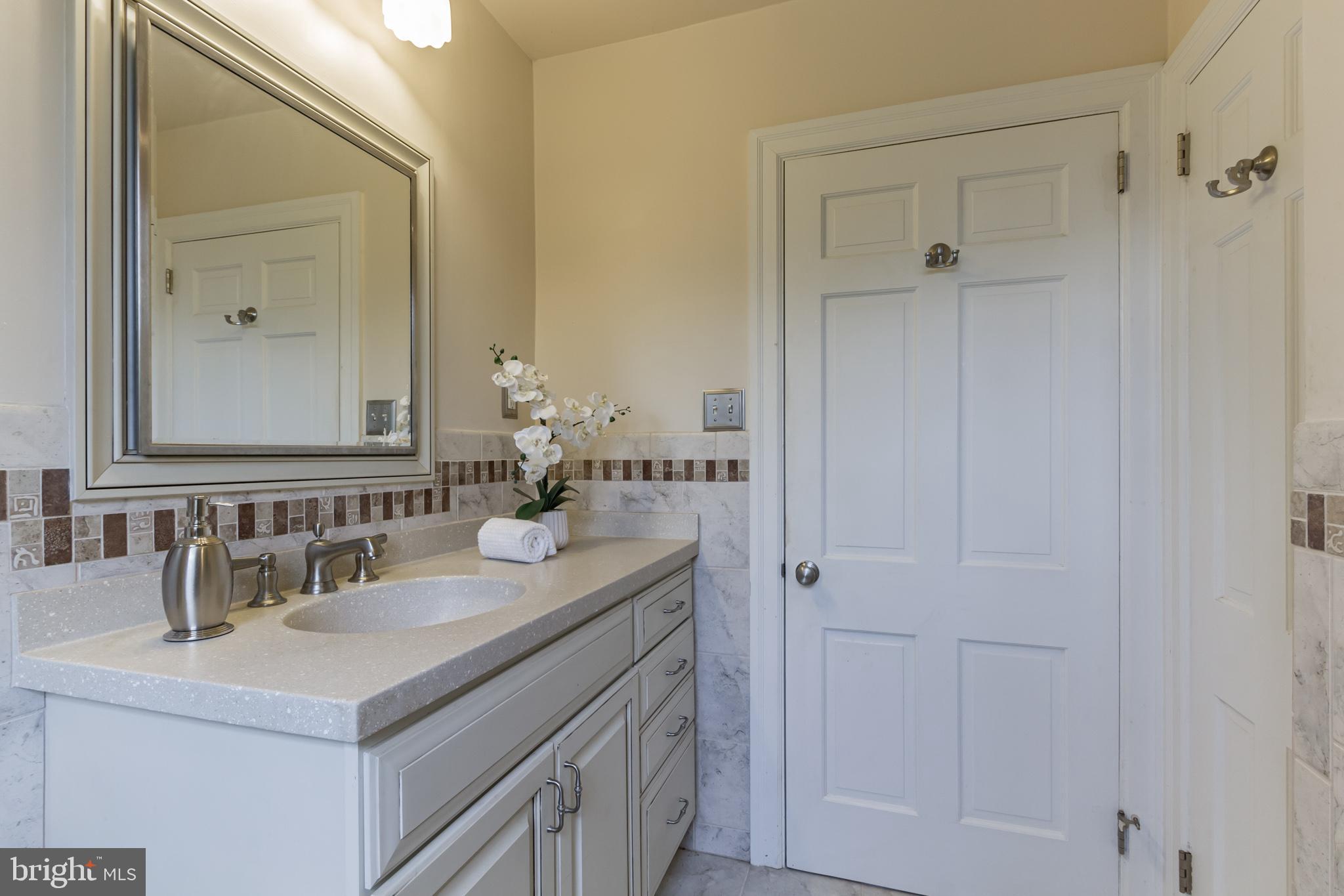 1050 Wawaset Road Kennett Square, PA 19348 - Photo 51 of 132 Bathroom