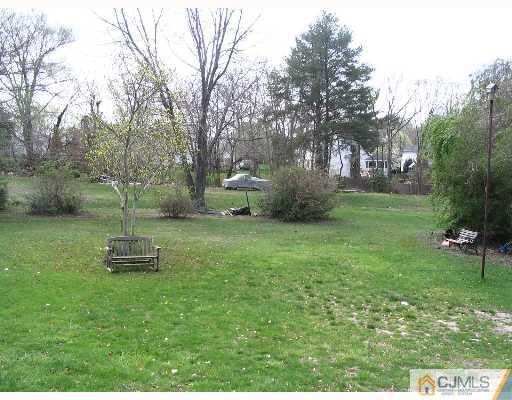176 Washington Road Sayreville, NJ 08872 - Photo 8 of 8 a garden view