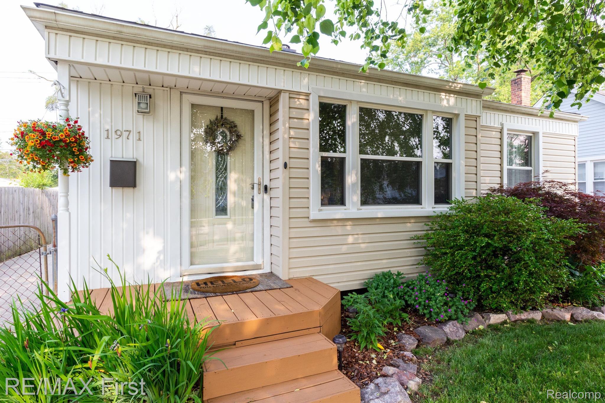 1971 Martin Road Ferndale, MI 48220 - Photo 2 of 30 Gallery Image 2