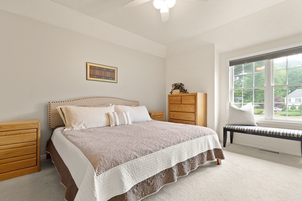 33 Alger Way Stoughton, MA 02072 - Photo 20 of 38
