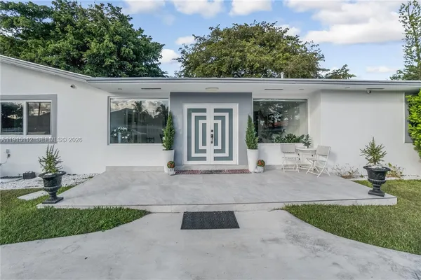 a view of a house with outdoor space