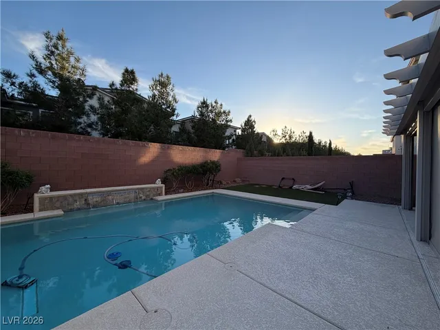 $868,000 | 6659 Tangled Vines Avenue, Las Vegas, NV 89139