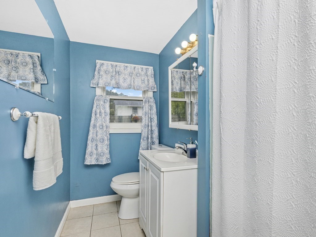 44 Ruthellen Road Bellingham, MA 02019 - Photo 27 of 38 Gallery Image 27