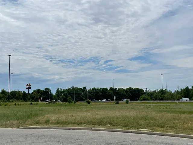 $2,351,250 | 7 A Parkway, Elkhart, IN 46516