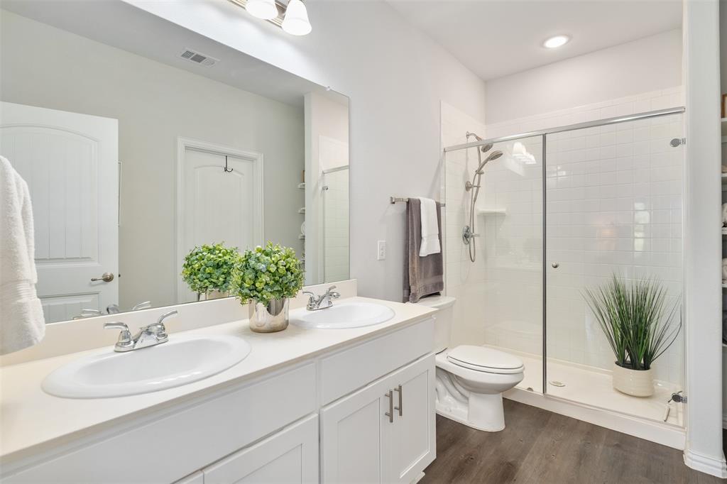 106 Willowbend Loop Mabank, TX 75147 - Photo 17 of 25