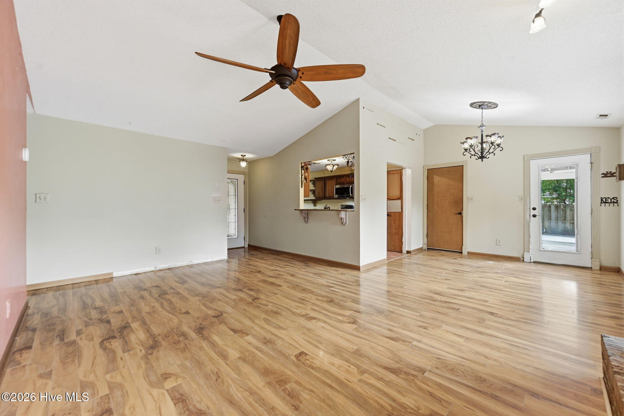275 Raintree Road Jacksonville, NC 28540 - Photo 9 of 111
