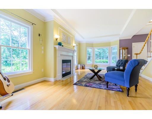 40 Pheasant Brook Road North Andover, MA 01845 - Photo 3 of 33 Gallery Image 3