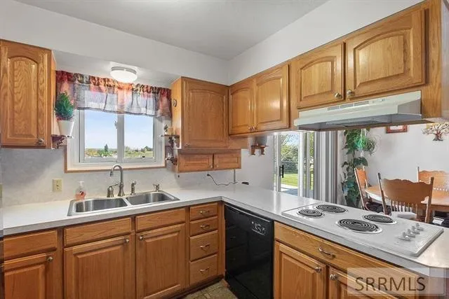 $680,000 | 2587 Sparks Lane, American Falls, ID 83211